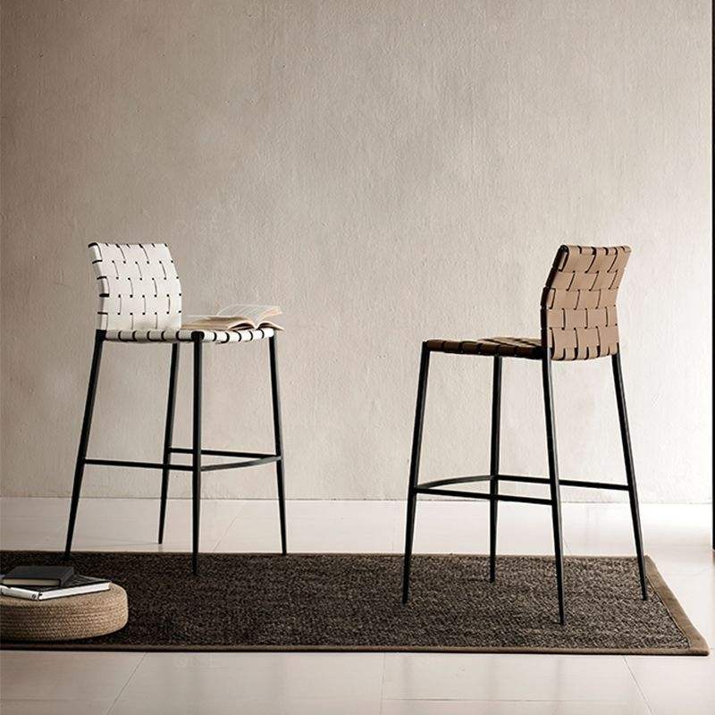 Hot Sale Modern Nordic Style Home Living Room Saddle Leather Bar Chair High Quality Customized Manufacture Bar Stool