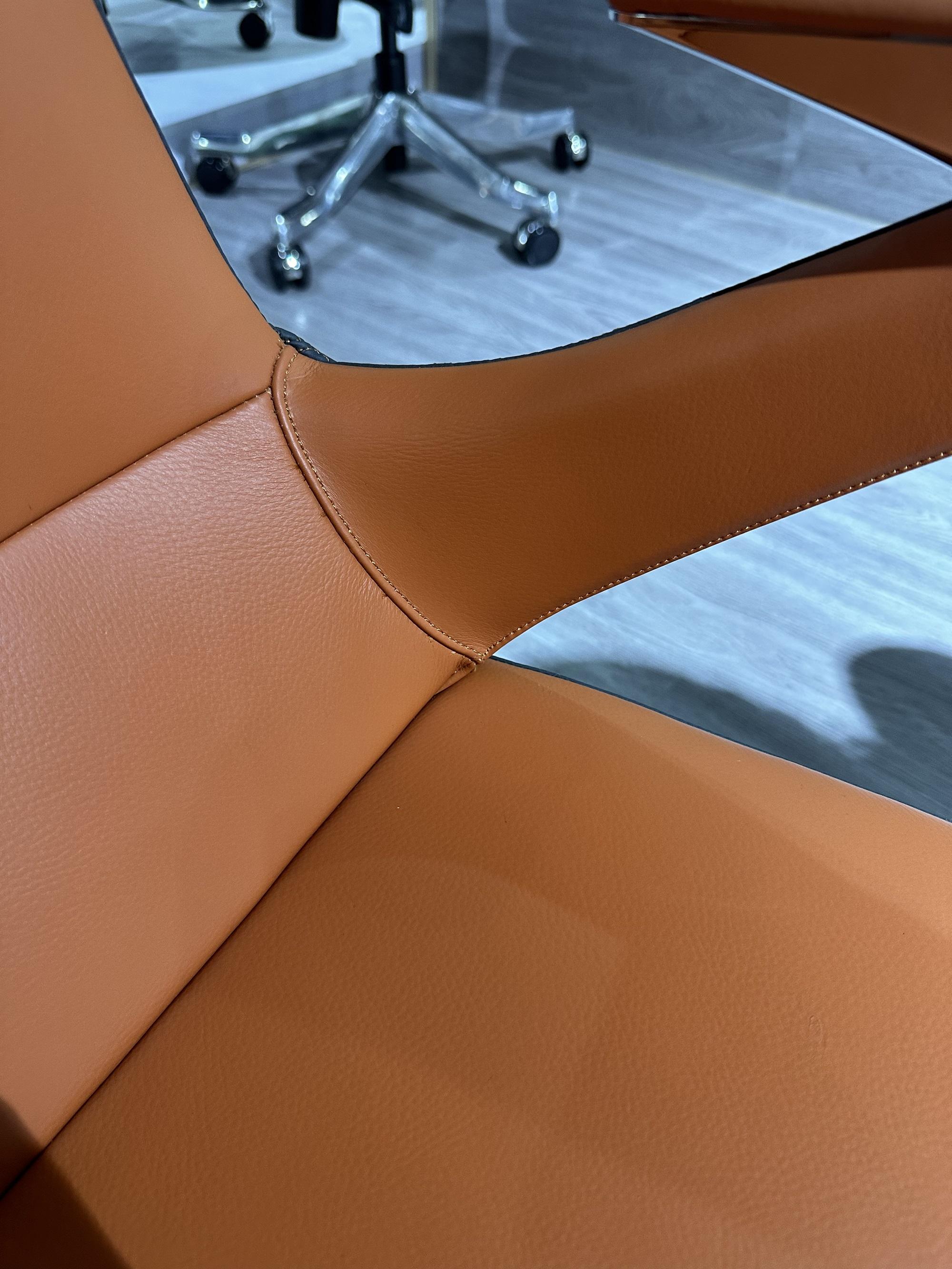 Swivel modern revolving mesh fabric ceo quality computer Adjustable ergonomic Executive Office Chair genuin leather