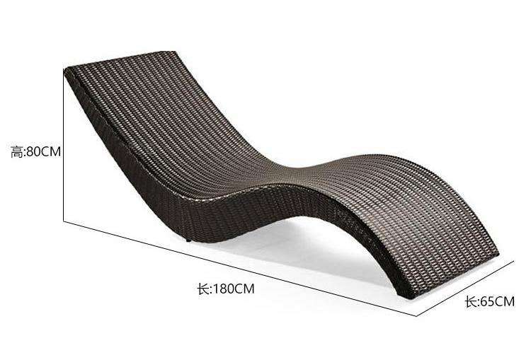 Outdoor Lounging Balcony Lounge Wicker Chair Patio Water Permeable Waterproof Sun Protection PE Rattan Beach Chair Sillas