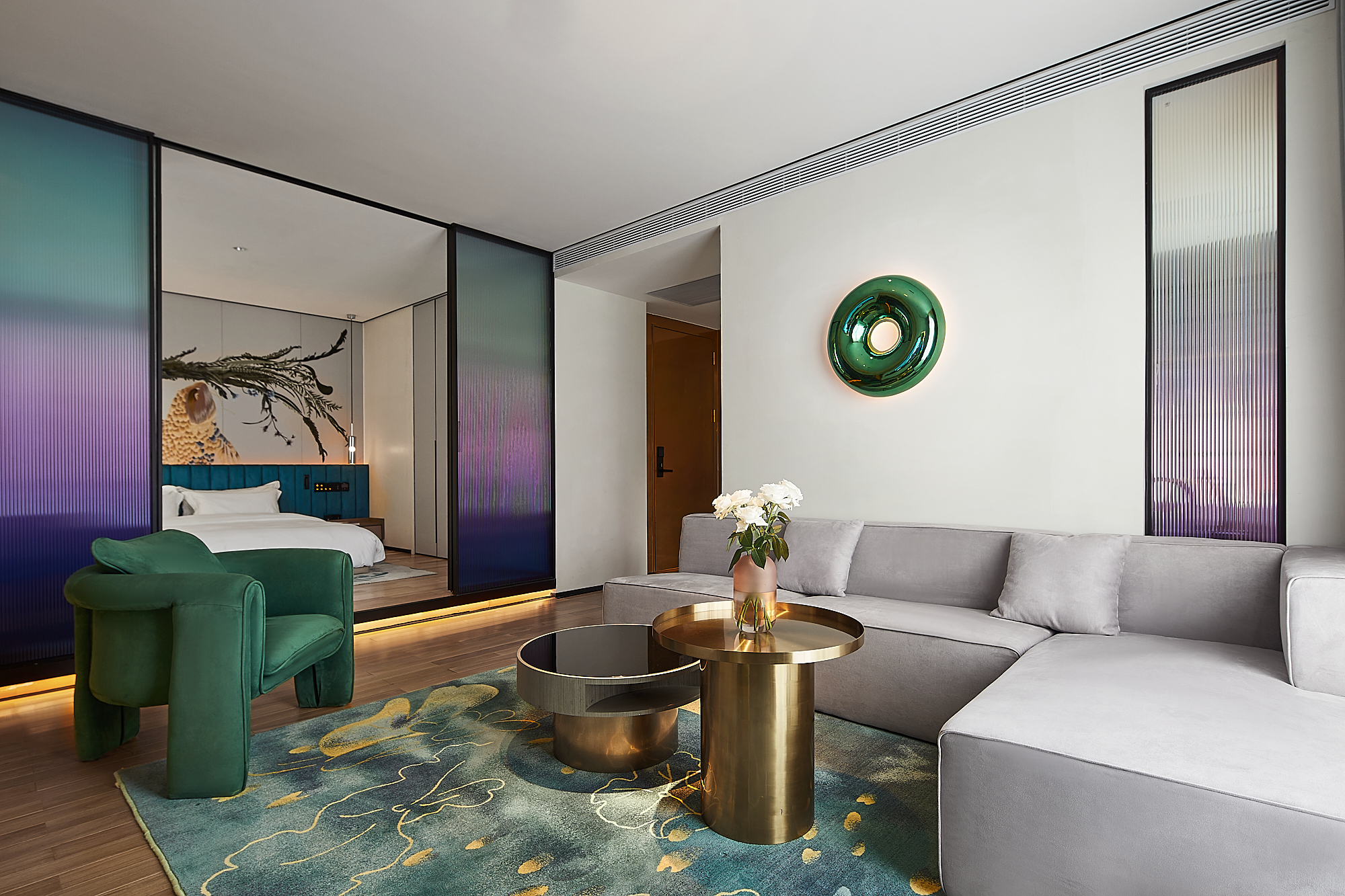 Hotel furniture customization for luxury king-size bed rooms for DYDKR001